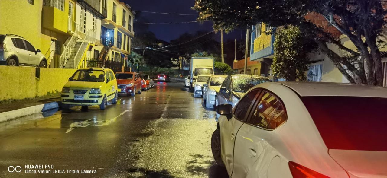 Edificio Niza80 Ibague, Acceso Digital Cerca Parque Deportivo Hotel Luaran gambar