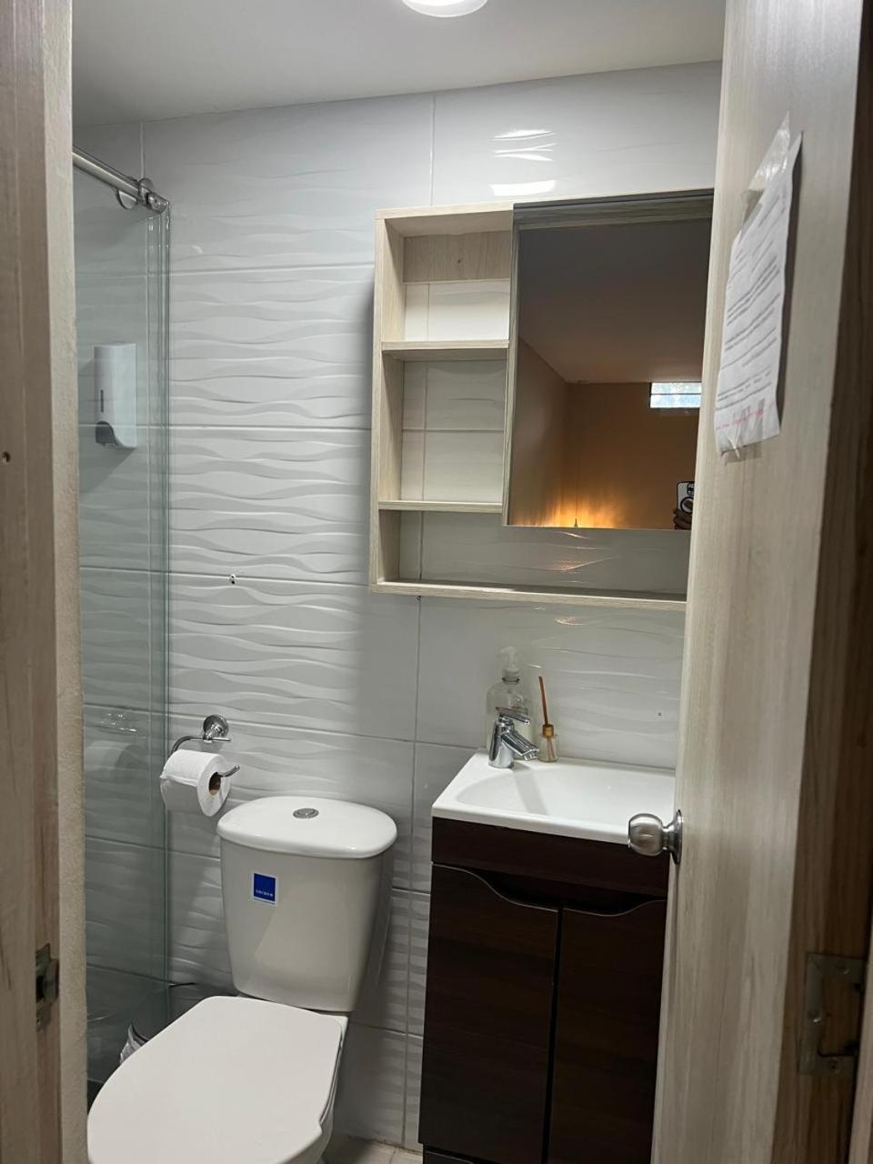 Edificio Niza80 Ibague, Acceso Digital Cerca Parque Deportivo Hotel Luaran gambar